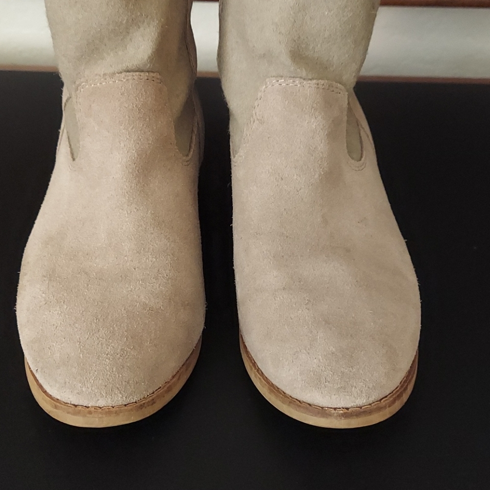 TOMS - Picture 2 of 16